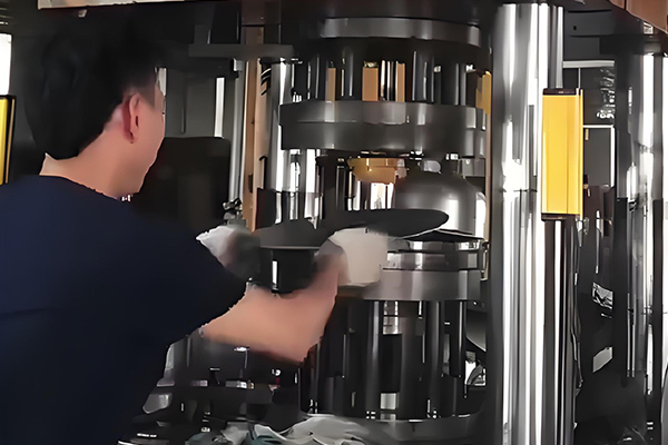 Customer Case Studies：Stainless steel stretching oil