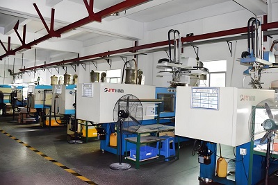 Customer Case Studies：Injection molding machine hydraulic oil